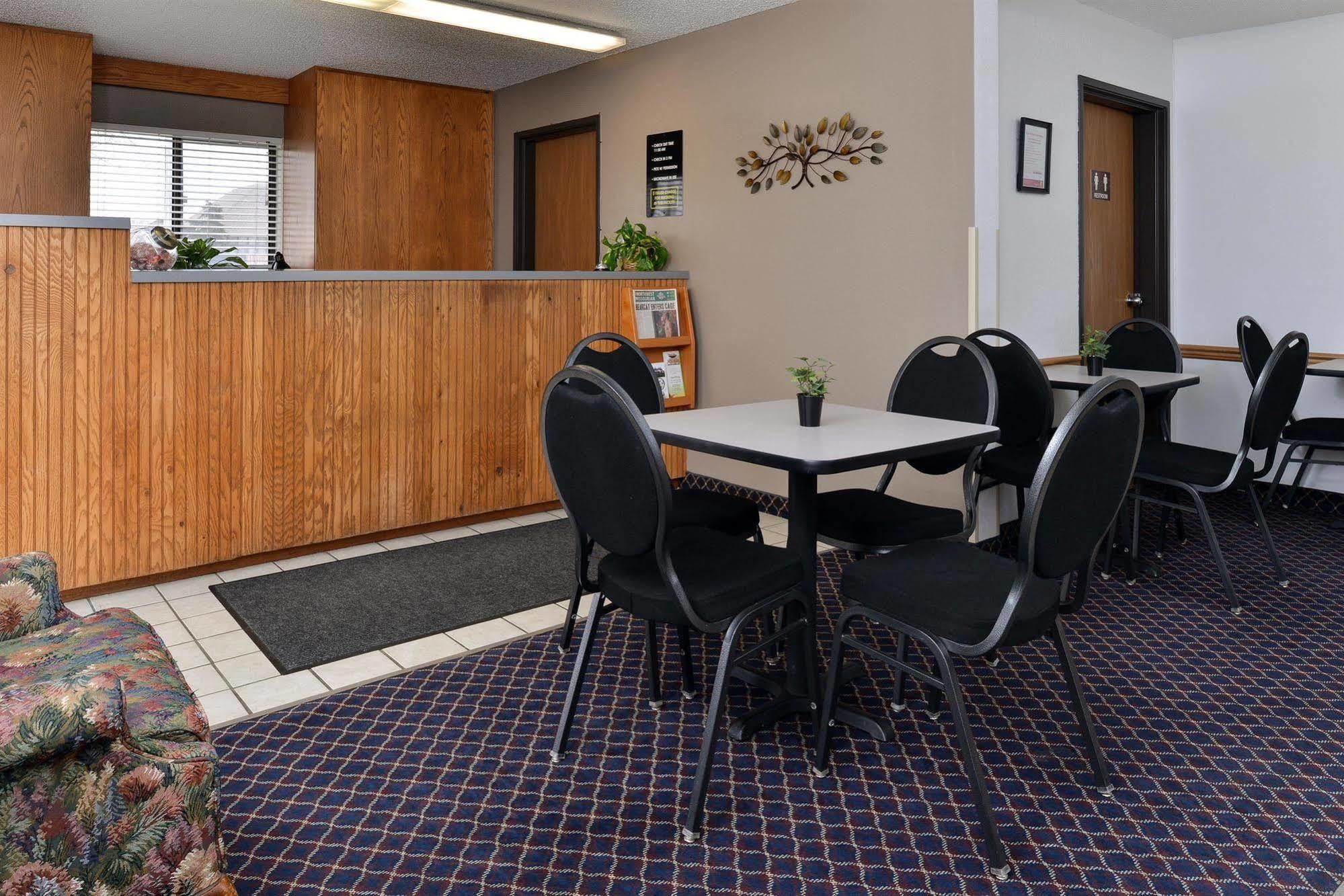 Country Hearth Inn Maryville Bagian luar foto